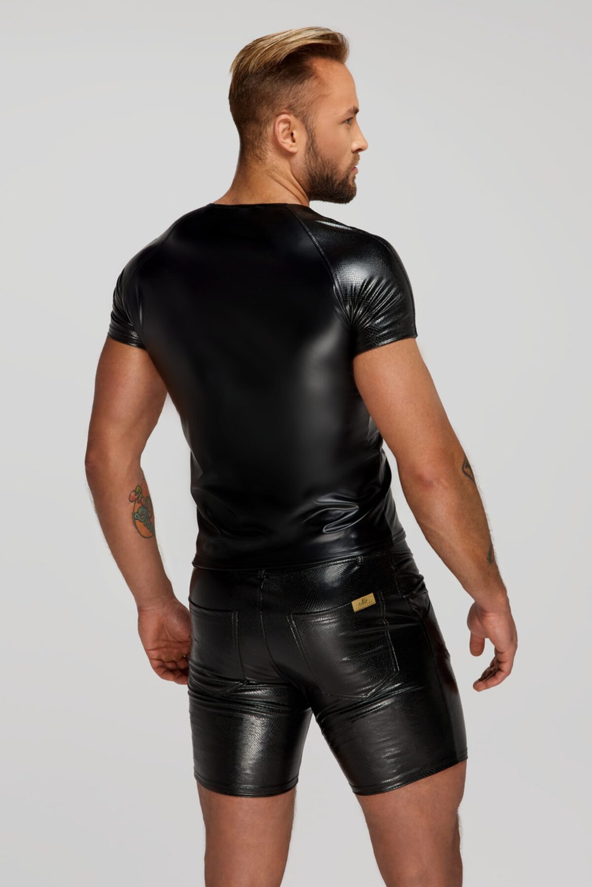 Noir handmade Wetlook T-shirt with snake wetlook sleeves - Image 6