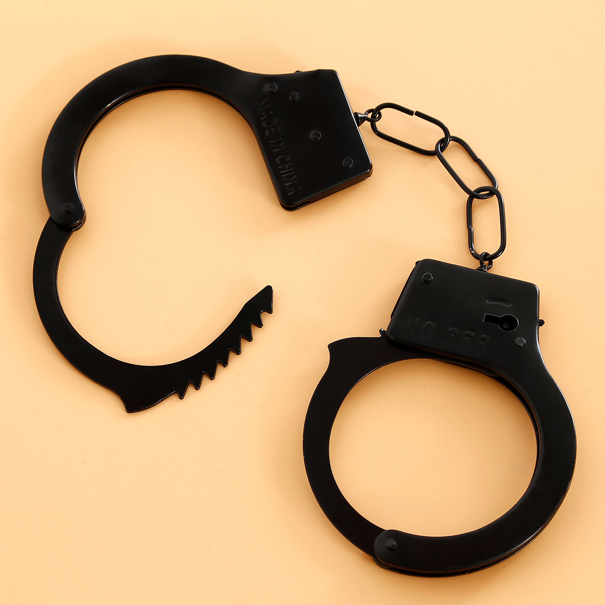 NAUGHTY TOYS Black plated heavy use handcuffs - Image 2