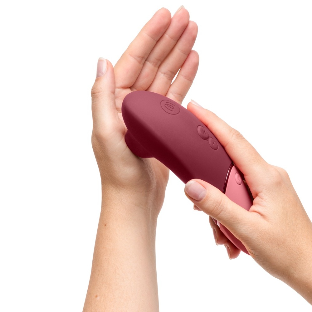 Womanizer Next 3D Pleasure Air Stimulator Bordeaux - Image 2